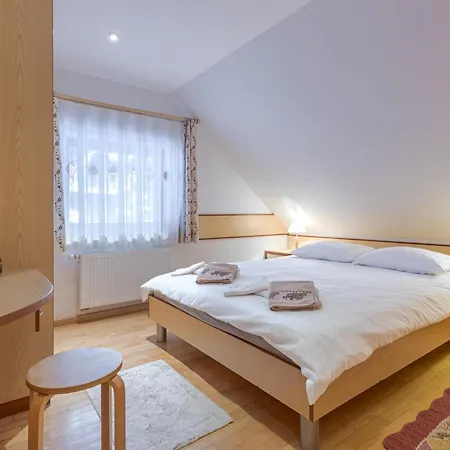 Alpine Retreat Gaja - Happy *