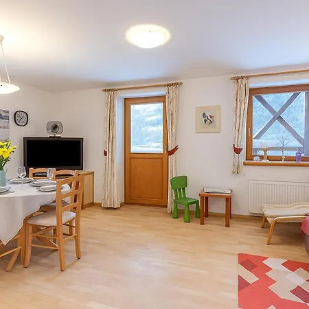 Alpine Retreat Gaja - Happy